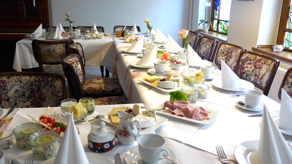 Romantisches Hotel Zur Traube Schwerin Schwerin  Dış mekan fotoğraf